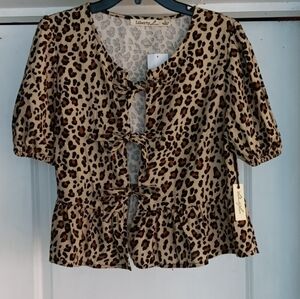 NWT by Liberty Love from Kohls. Leopard print top. Sz L